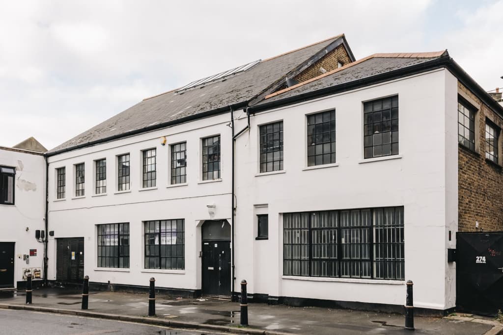This South London bakery loft span 3,600 sq ft in Brixton Hill