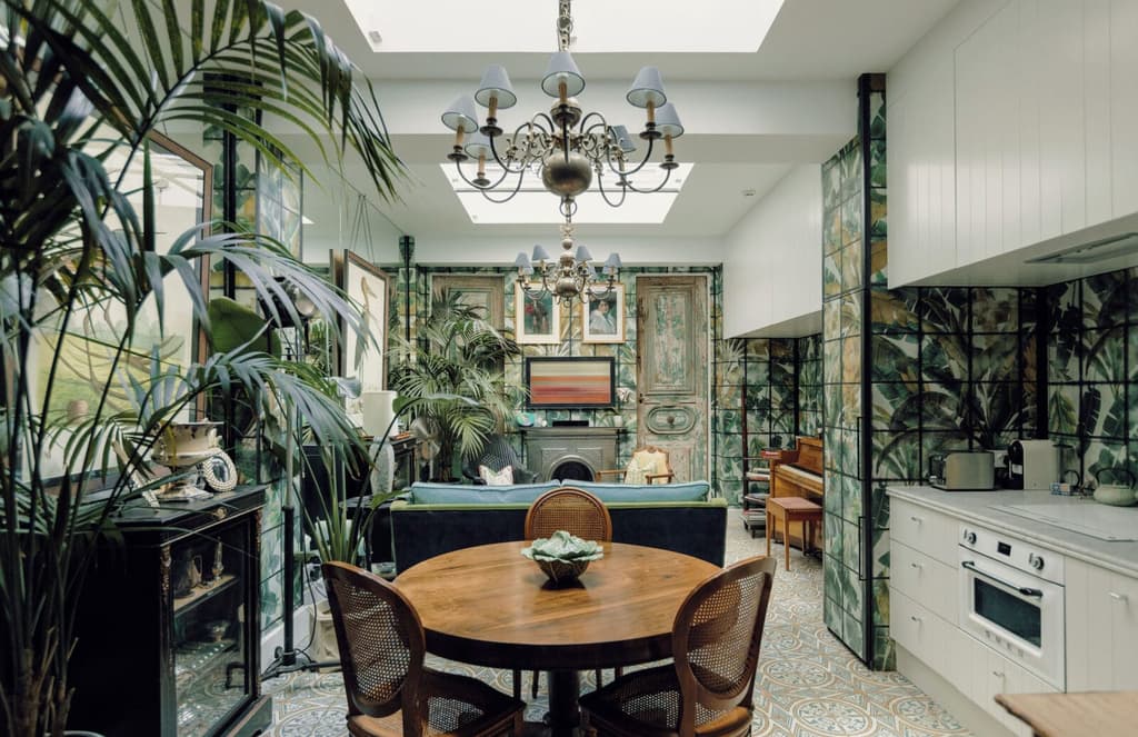 Peek inside an Art Deco London pad reimagined as a folly