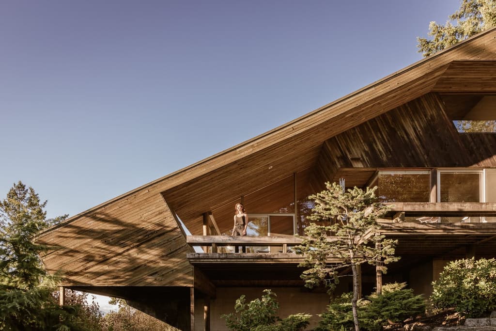 Arthur Erickson’s sculptural Catton House lists for $4.8m