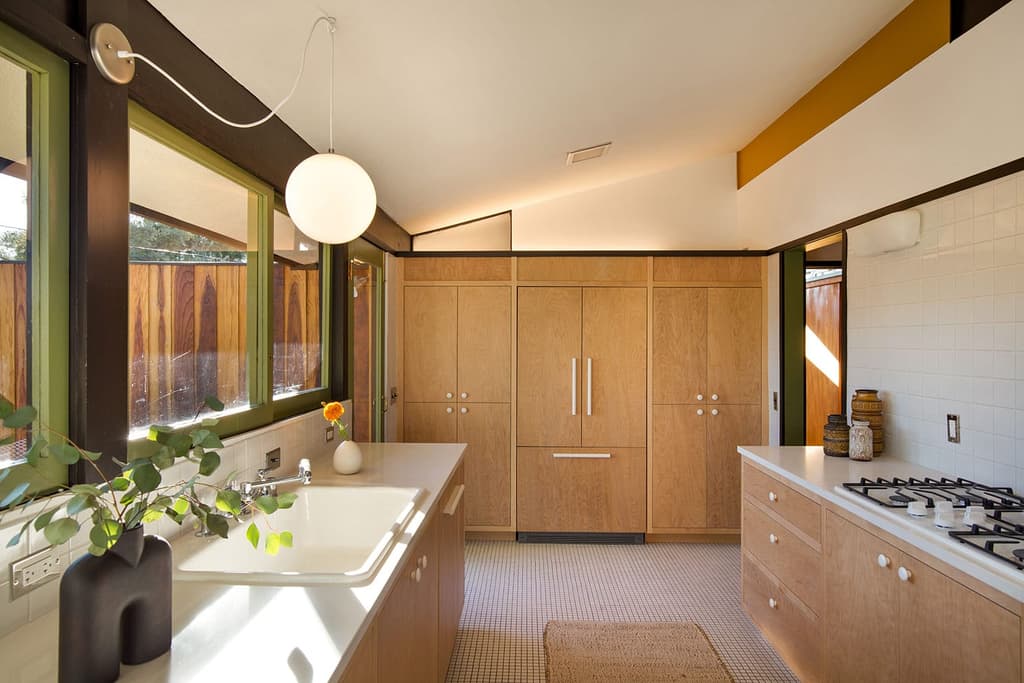 Midcentury post-and-beam gets a HabHouse restoration in LA County