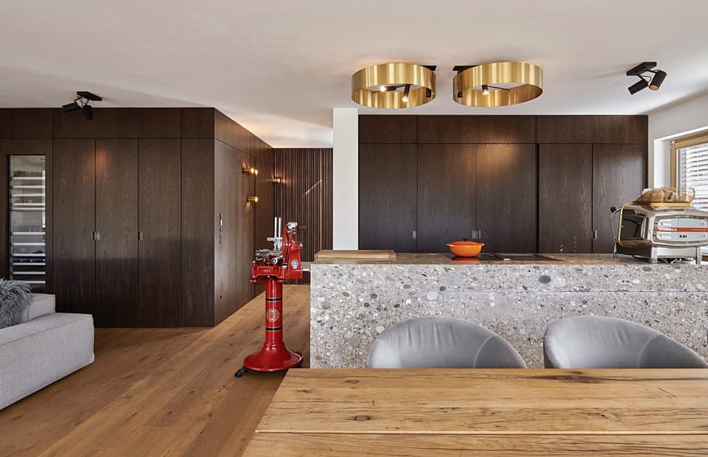 Kitzbühel Chalet offers alpine minimalism on the outskirts of the forest