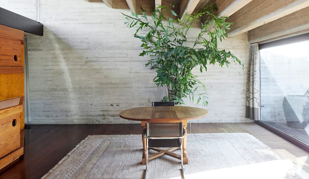 Brutalist Belgian home by Juliaan Lampens asks for €600k