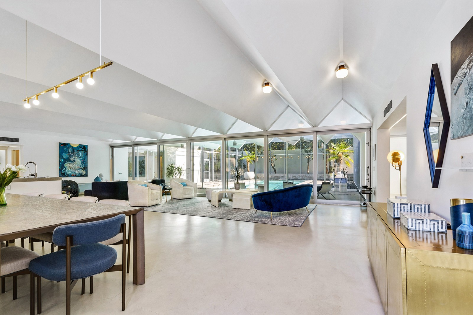 Sarasota’s iconic Zigzag House is for sale LaptrinhX
