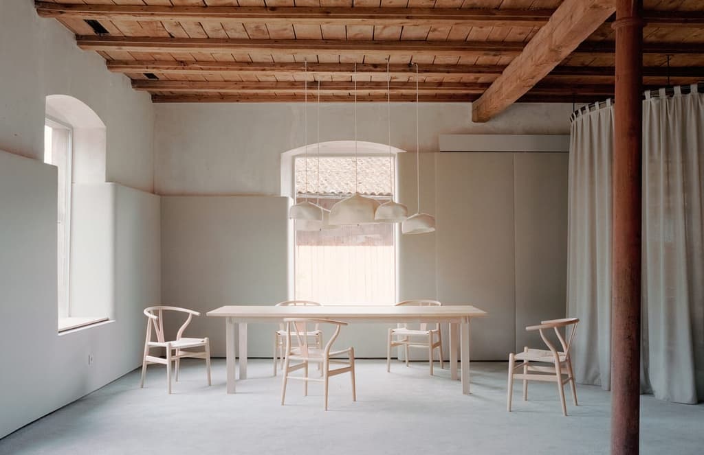 From carpenter’s workshop to restaurant – Enfin is a serene feast for the eyes