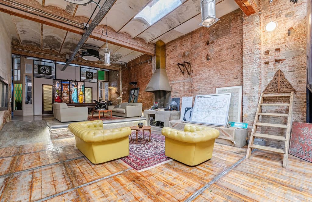 Converted Barcelona factory in La Sagrada Família asks for €1.45m