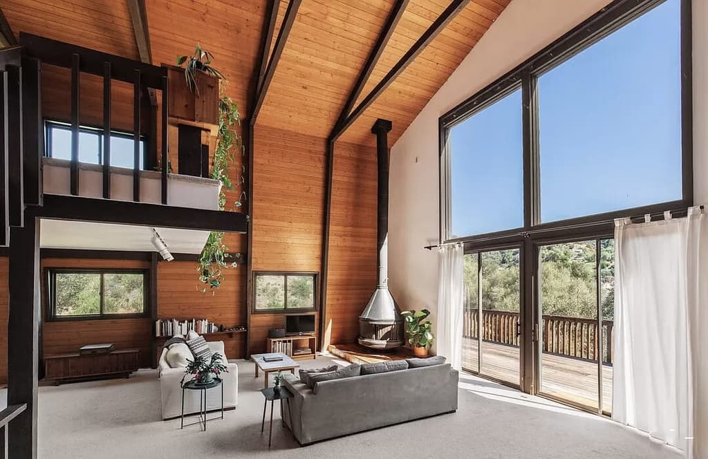 Topanga Canyon mountain retreat is peak 1970s design