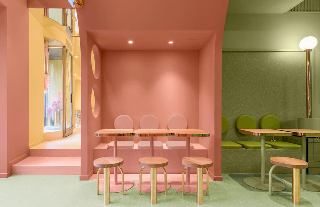 Milan’s burger bar pioneers the ‘swimming pool aesthetic’