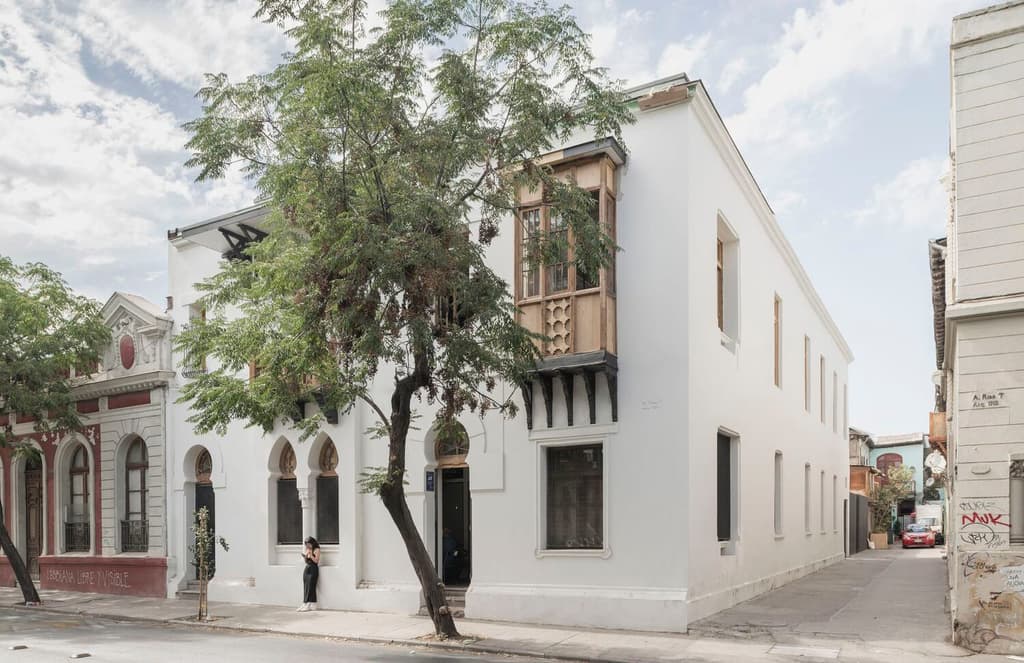 The historic facade of this 110-year-old Santiago landmark hides a secret