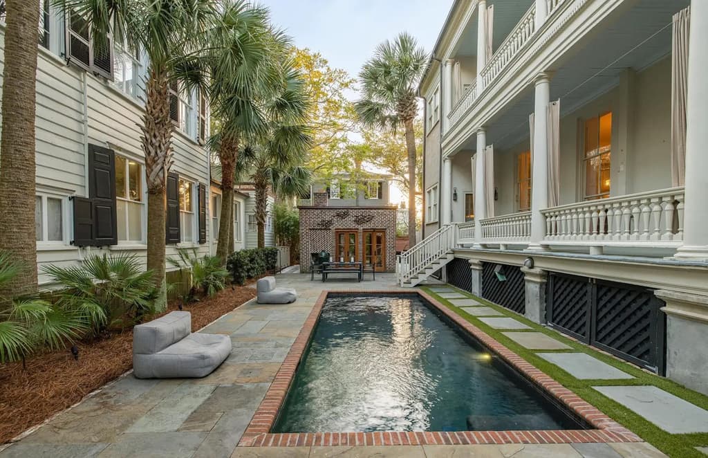 Refurbished Charleston mansion blends Victorian grandeur and minimalism