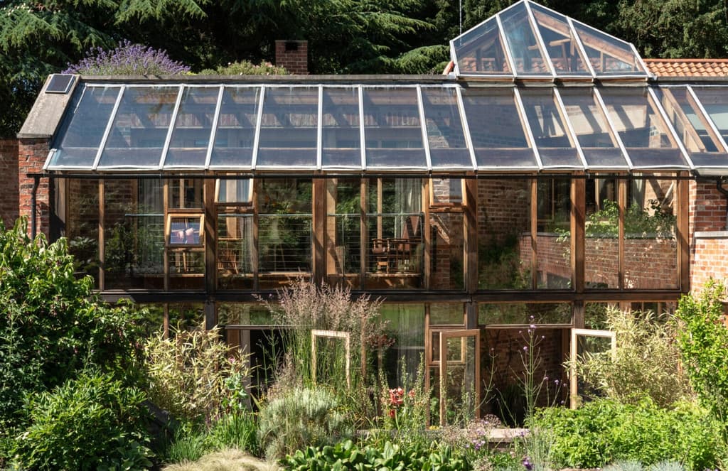 This Nottinghamshire home occupies a real-life secret garden