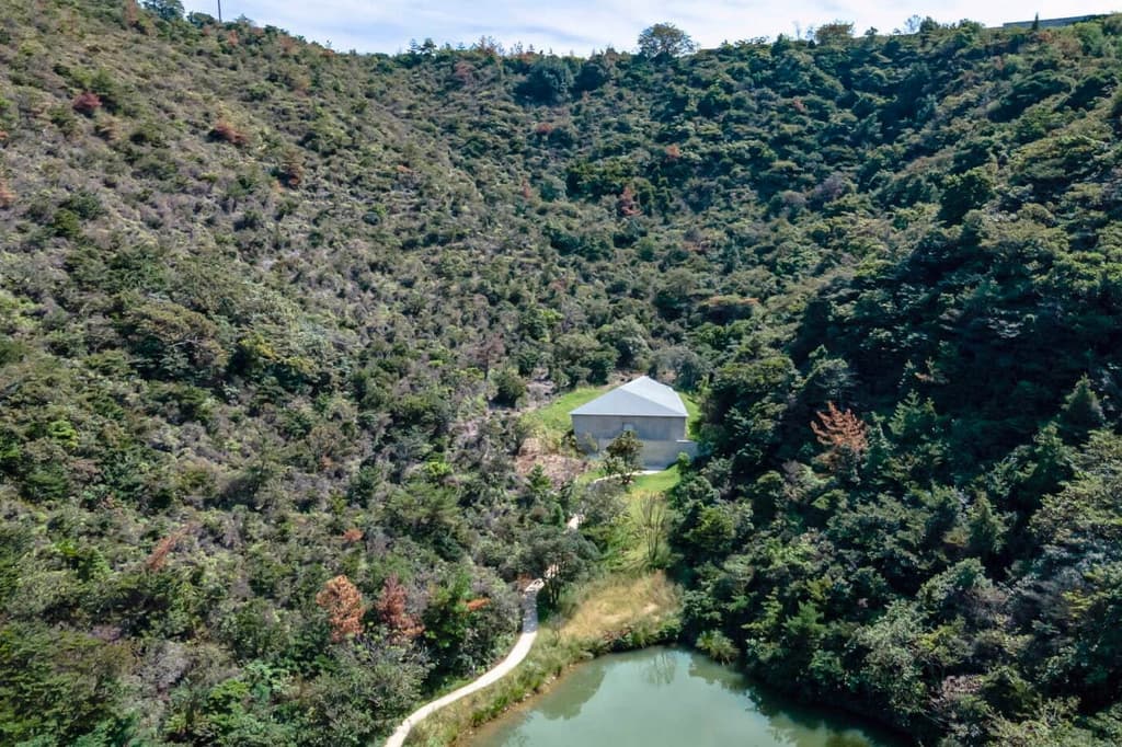 Photography: Shintaro Miyawaki / Valley Gallery