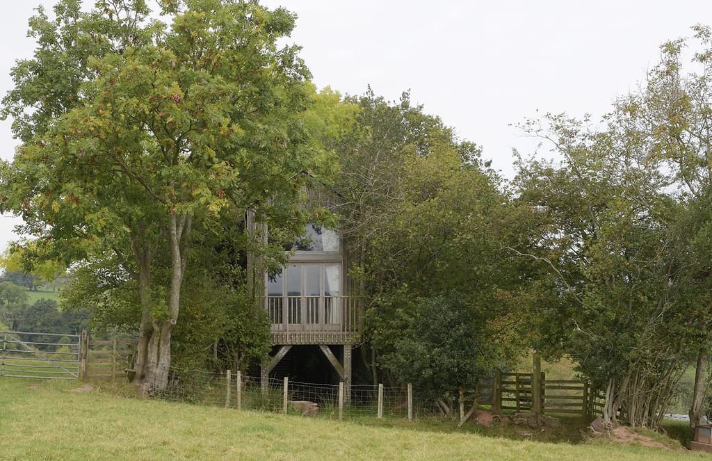 This Herefordshire cabin is part tree-house, part shepherd hut