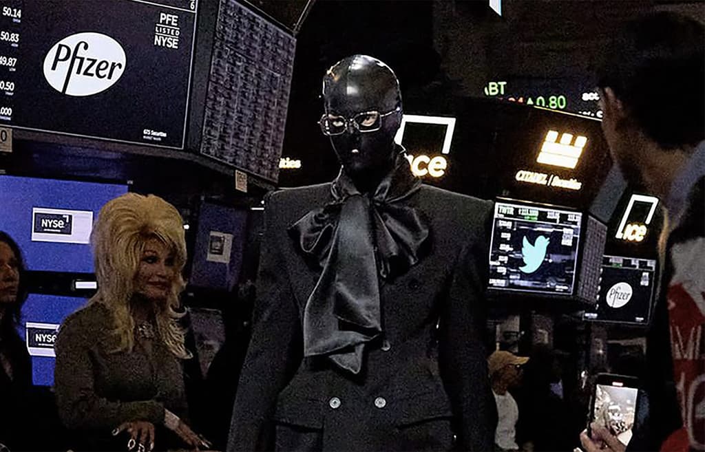Balenciaga occupies Wall Street with its Spring 2023 show