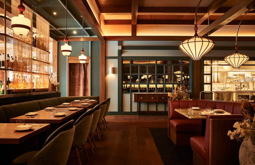 Oiji Mi imagines the golden era of Manhattan through a Korean lens