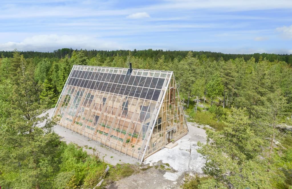An off-grid greenhouse home is for sale on Sweden’s Lake Vänern