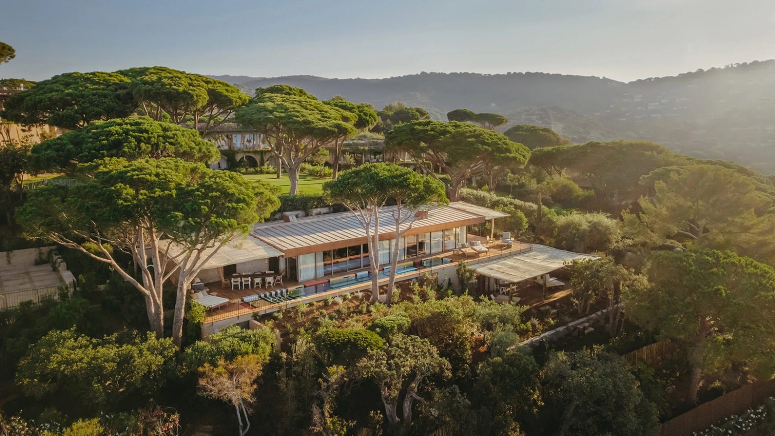 Philippe Starck’s Villa W is a hilltop hideaway in Saint-Tropez with ...