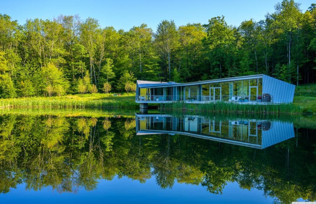 This New York forest home is a rural idyll