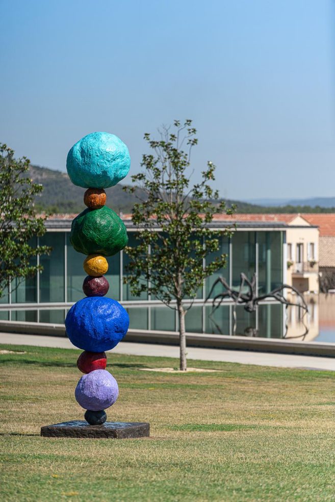 Annie Morris brings her teetering sculptures to Château La Coste in Aix