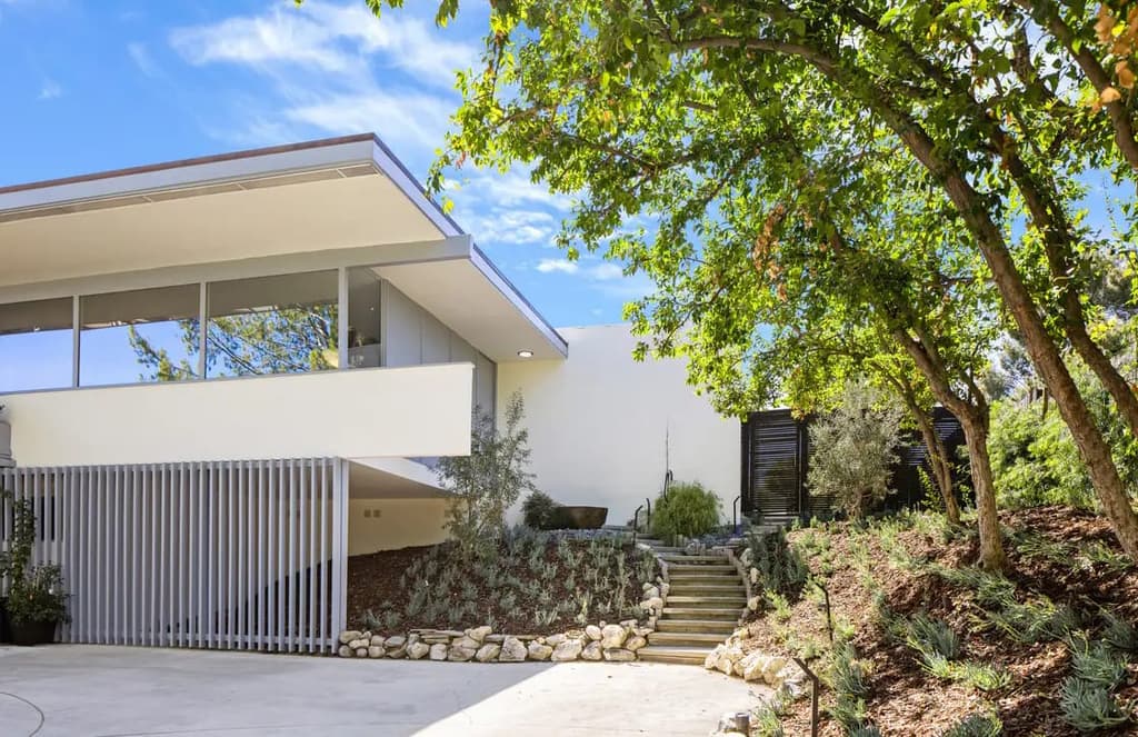Refurbed Richard Neutra home in Los Angeles lists for $3.3m