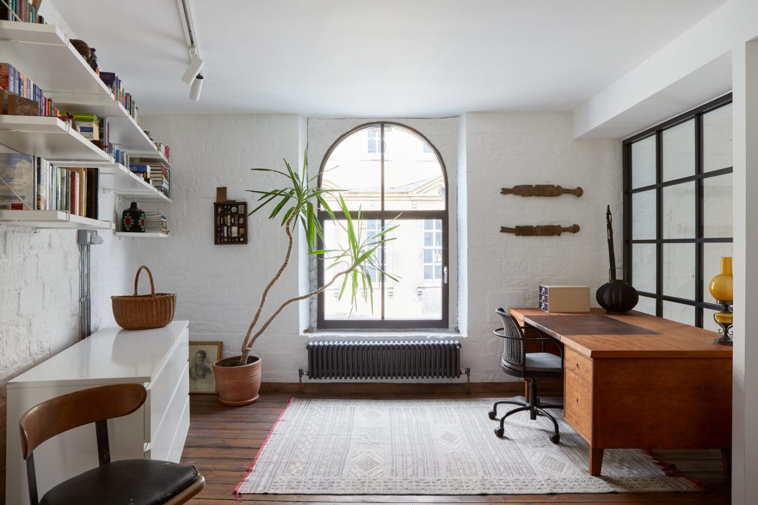 Wiltshire home blends Scandinavian modernism with Victorian bones - The ...