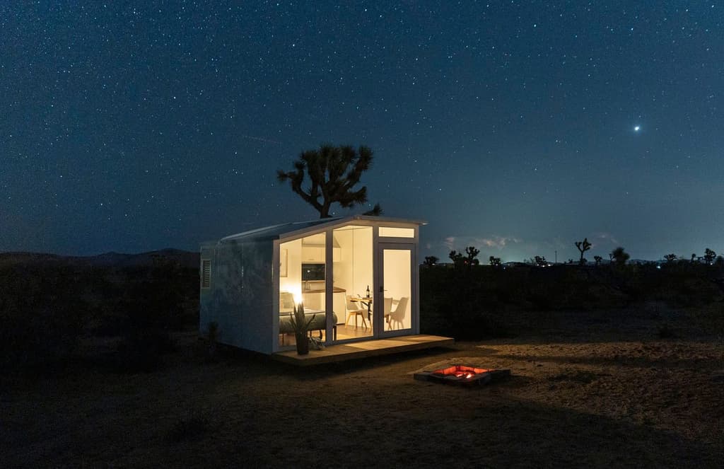 Vika's tiny home is ready to go in under an hour