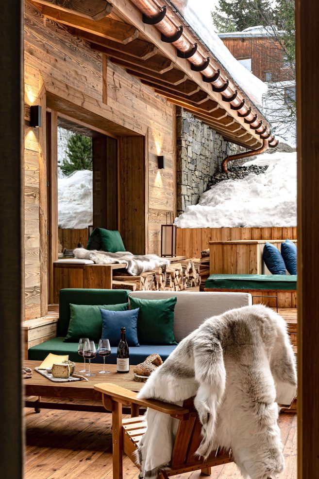 This Modernist chalet in Courchevel embraces the beauty of ...