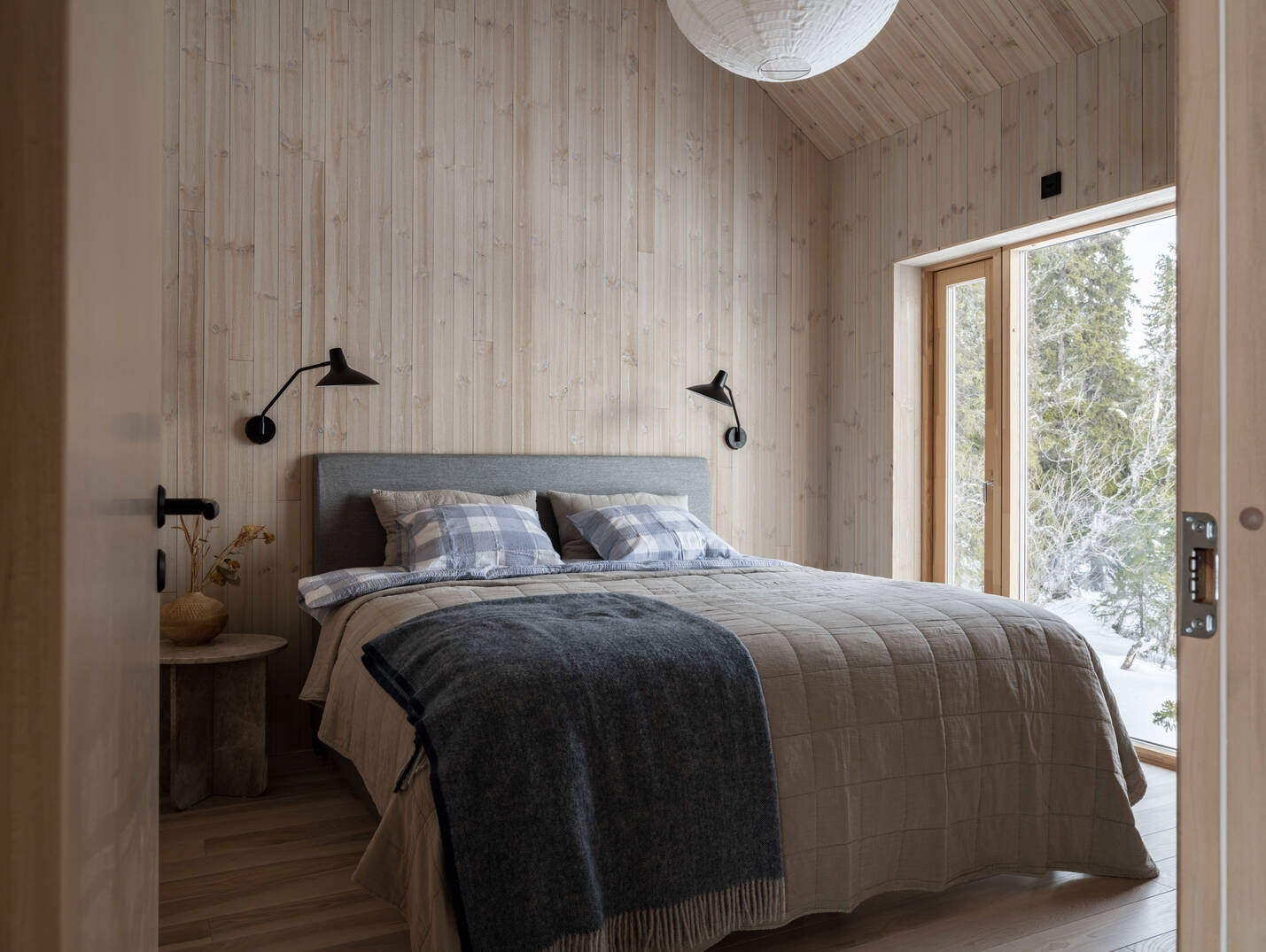 Gert Wingårdh-designed Swedish cabin celebrates Nordic minimalism