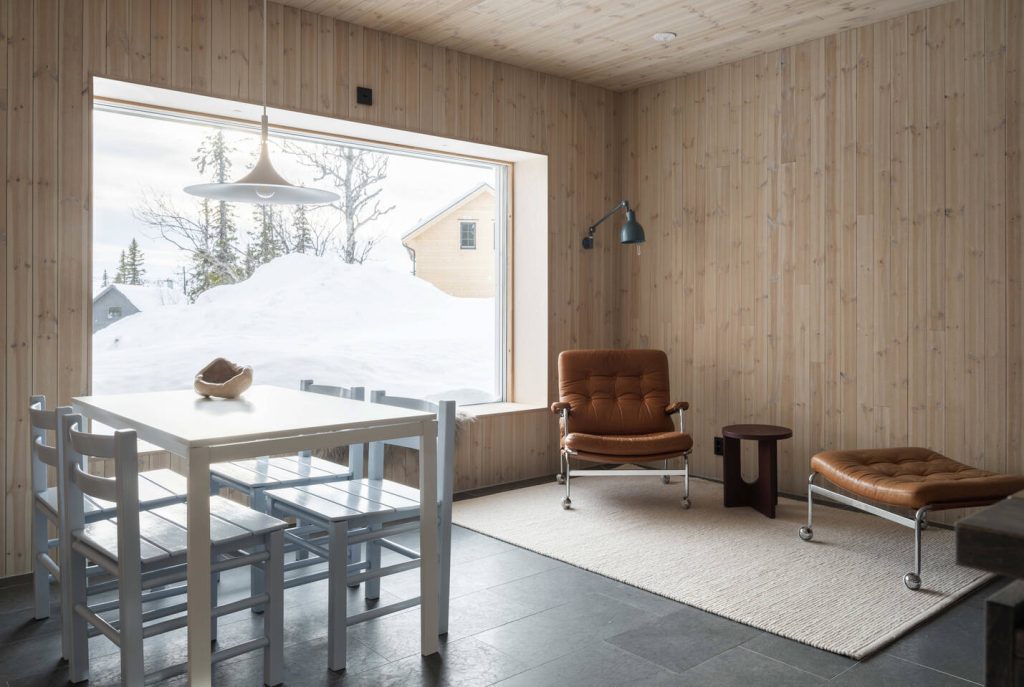 Gert Wingårdh-designed Swedish cabin celebrates Nordic minimalism
