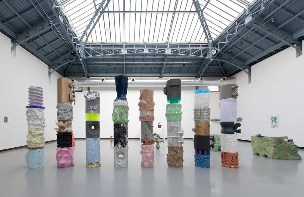 Marion Verboom brings her sculptural columns to Brussels for her debut show in the city