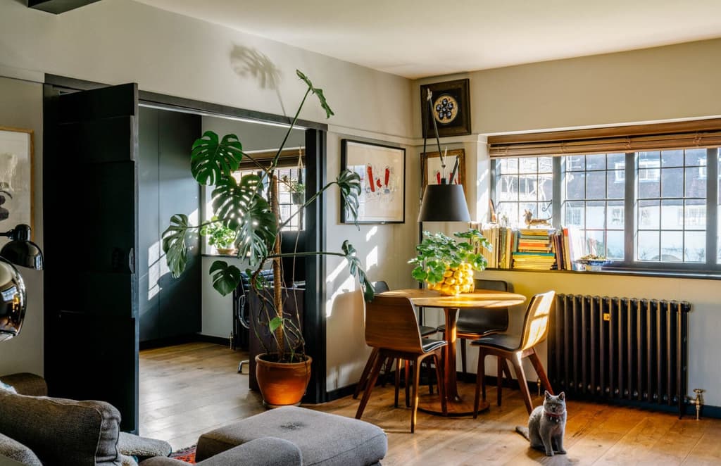Arts & Crafts Hampstead flat asks for £475,000