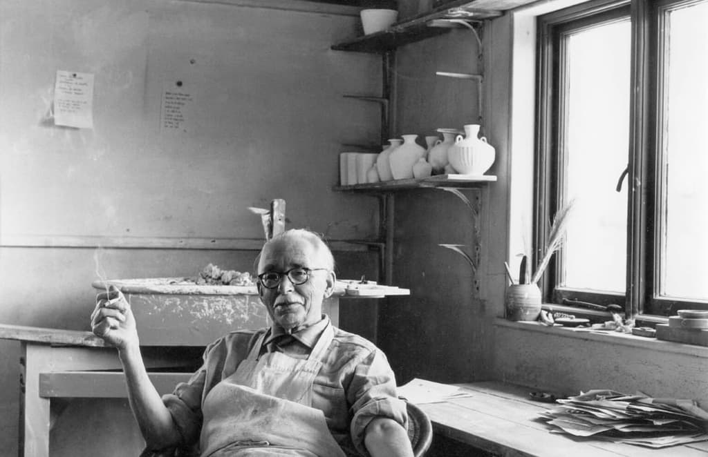 Works by the ’father of British studio pottery’ and a Living National Treasure go to auction