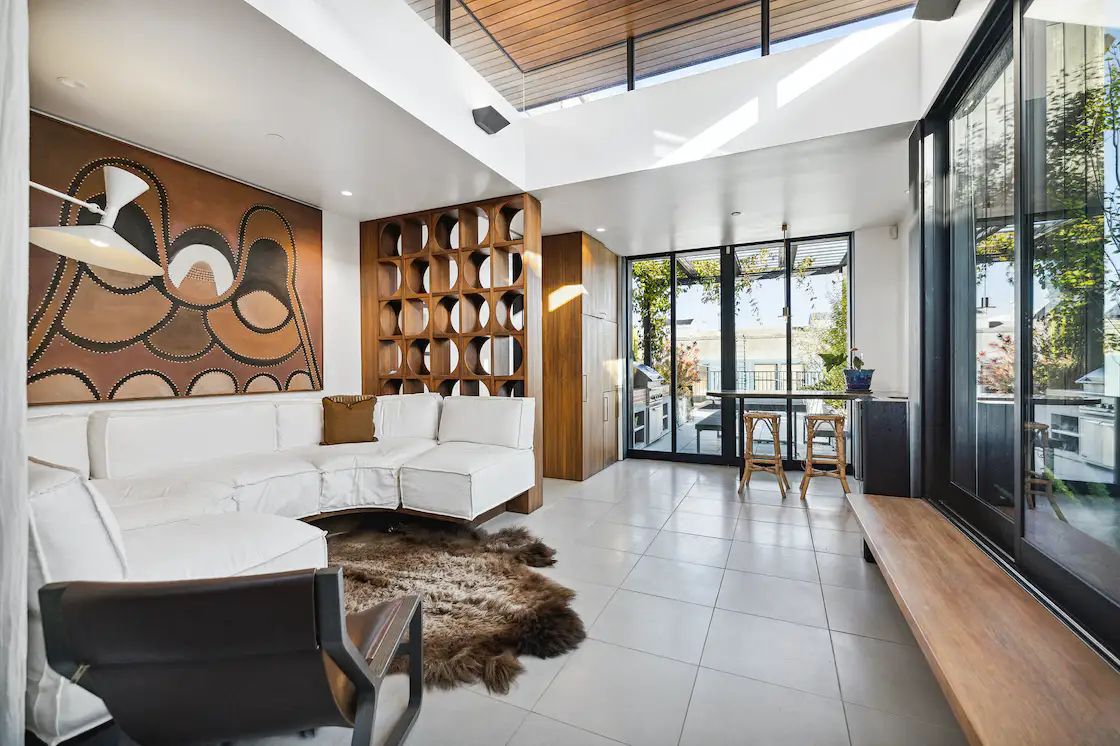 A renovated live/work space in San Francisco celebrates its industrial ...