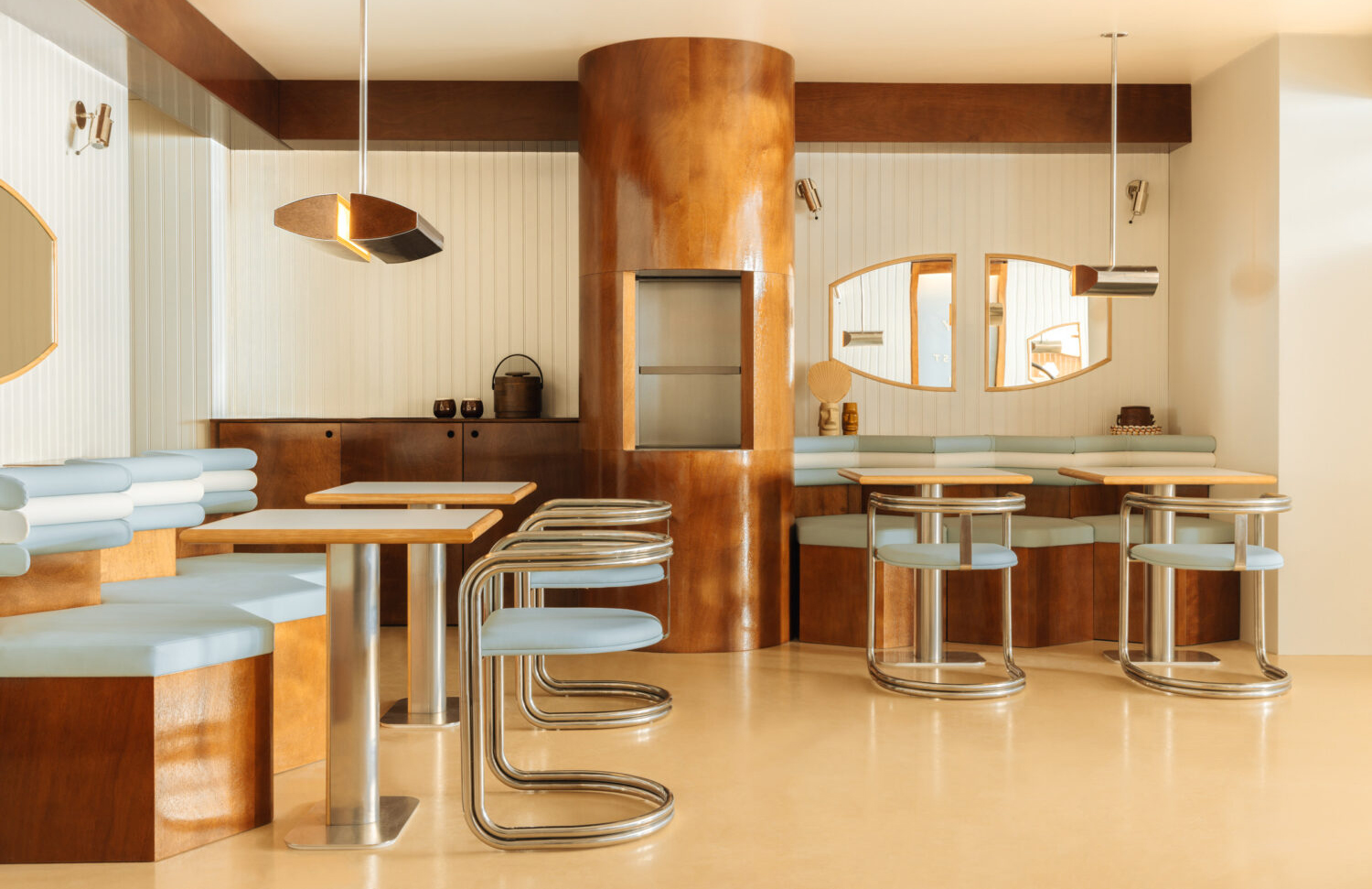 This Nantes burger bar channels the spirit of a modernist ocean liner