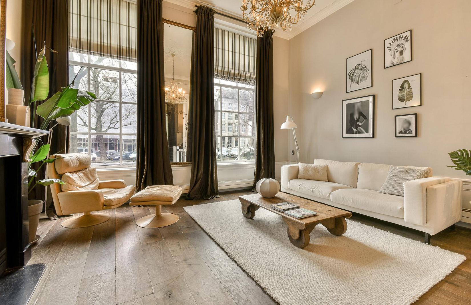 A chic central Amsterdam pied-a-terre asks for €1.1m