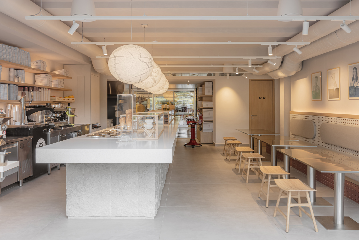 A Belgrade pizza joint makes tremendous use of a small space