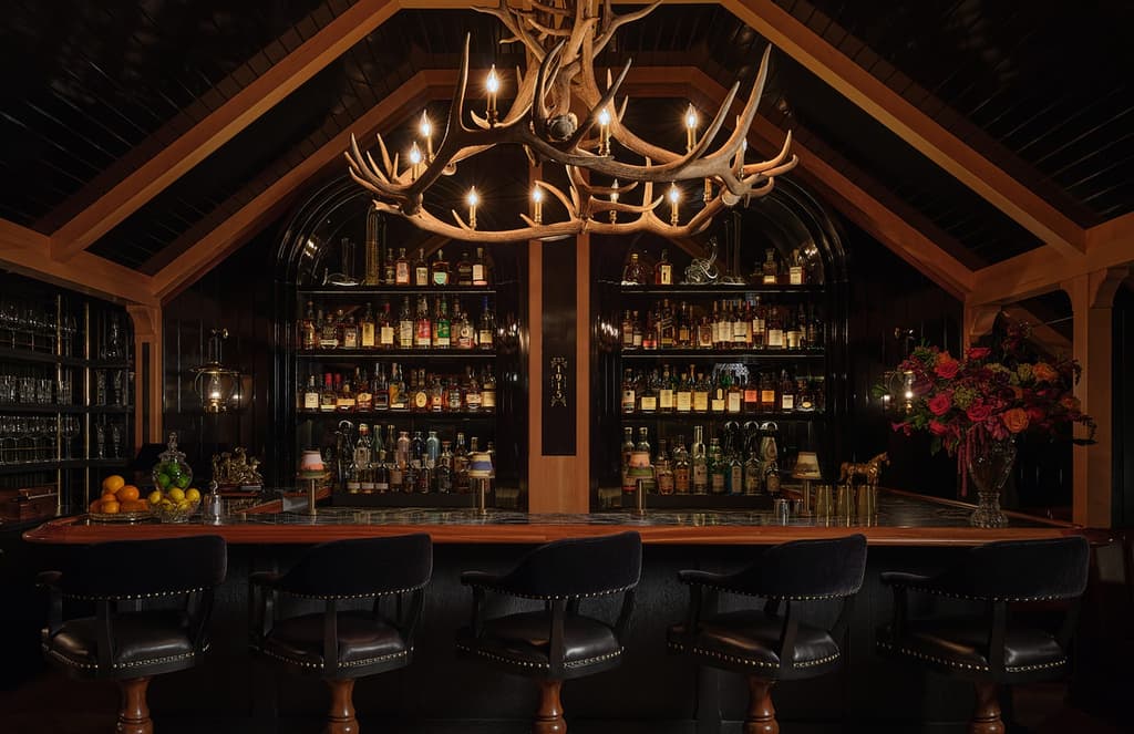 The members' club renaissance goes West