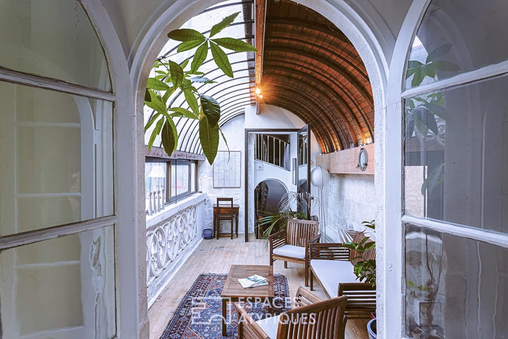Gallery with glass roof