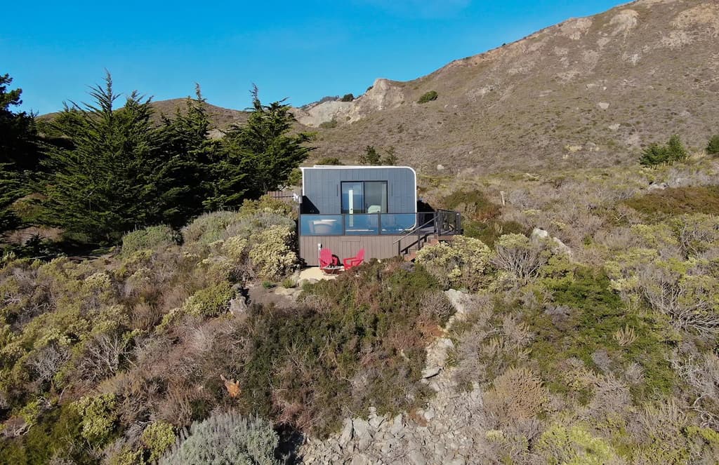 This 3D-printed prefab takes recycling to the max