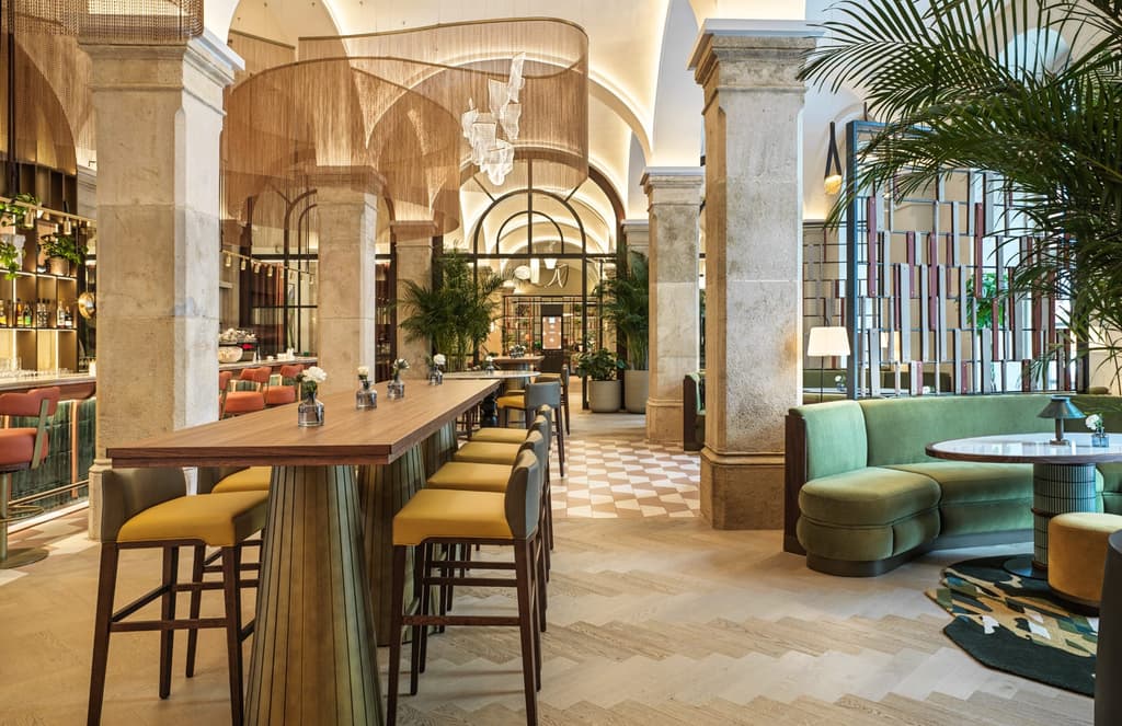 A new Vienna hotel revives and old equestrian theme
