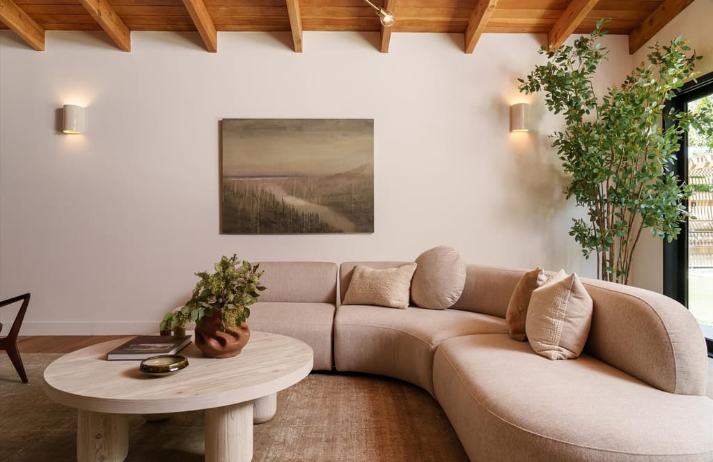 An elegantly restored Charles Du Bois mid-century home lists in LA