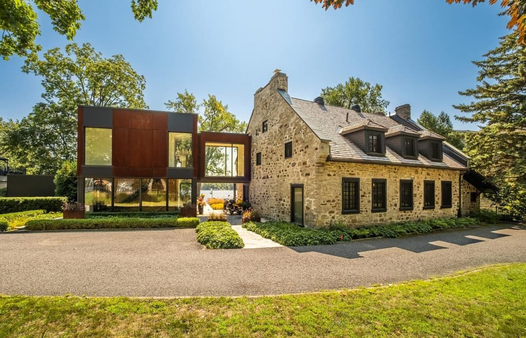 This lakefront Quebec home fuses heritage and modern design