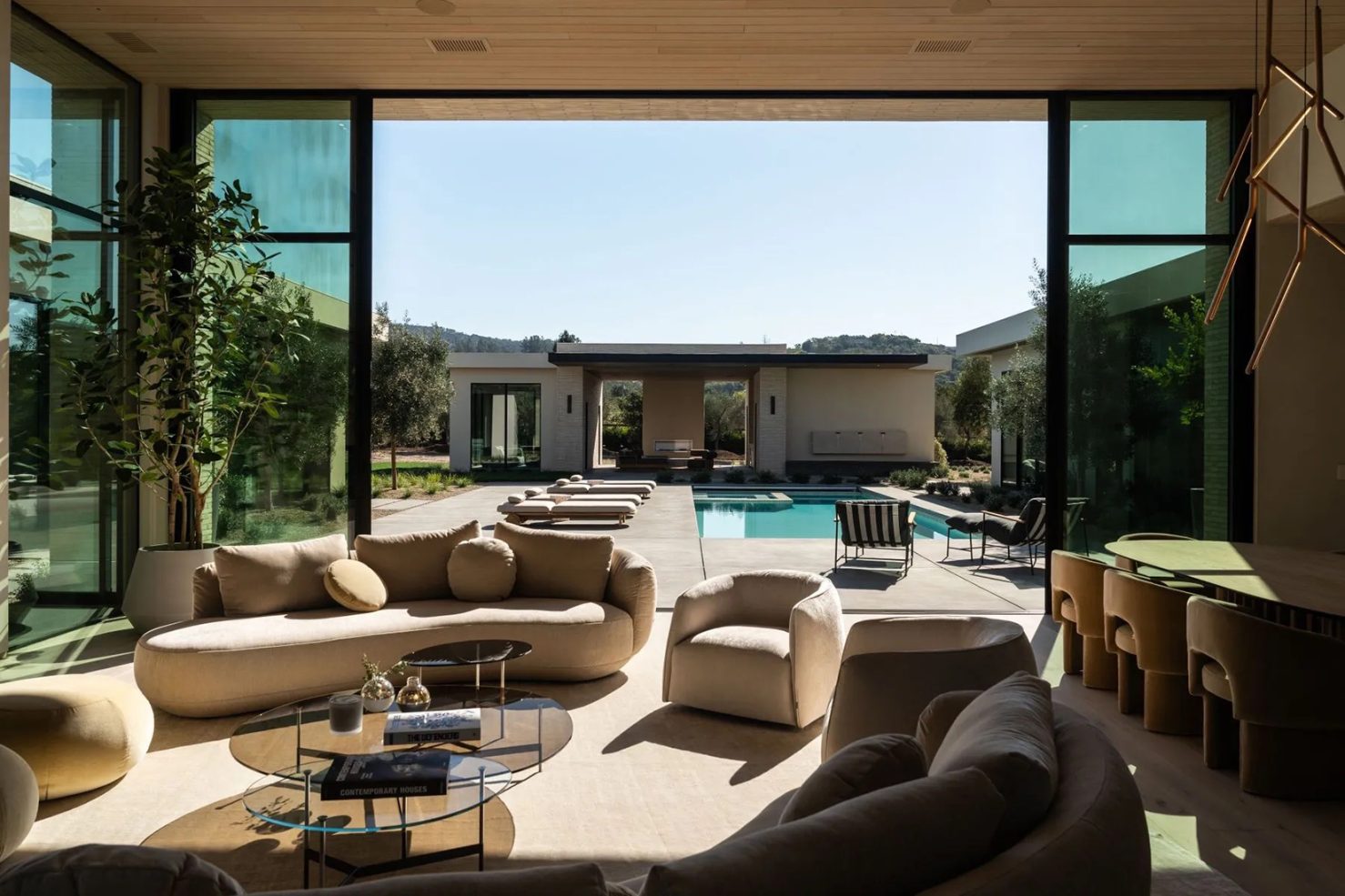 Ventana Sonoma offers luxe living in the heart of Sonoma wine country ...