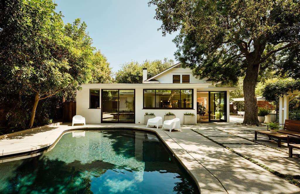 In South Pasadena, a renovated carriage house asks for $3.19m