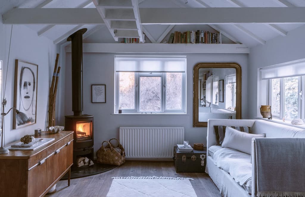 Cute and rustic London studio apartment wrings out every inch of space