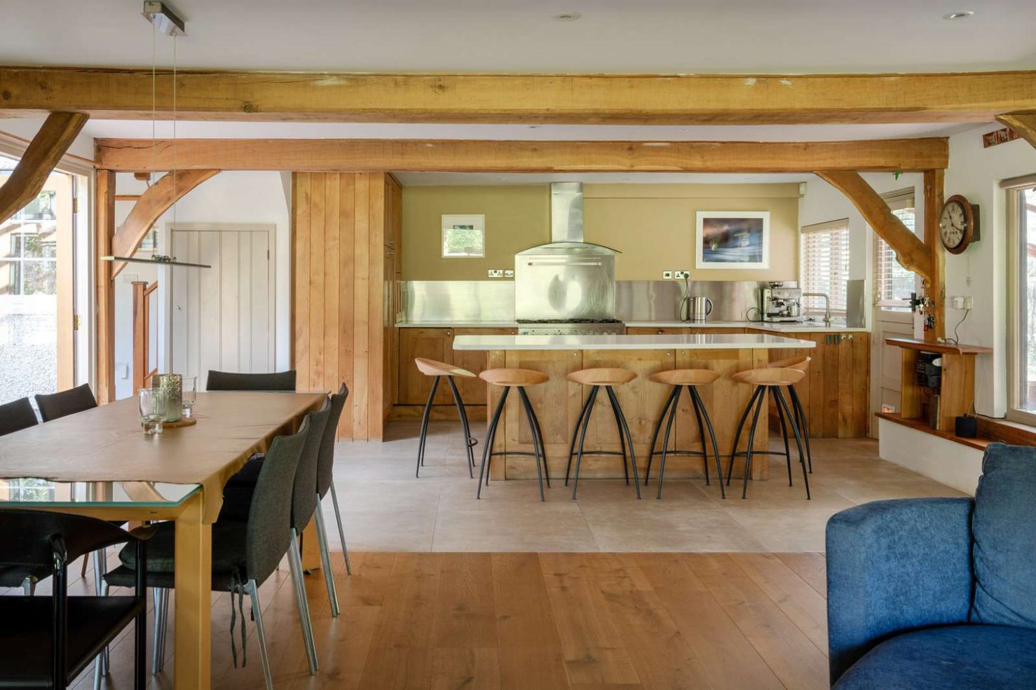 A Buckinghamshire barn conversion hits a high note - The Spaces