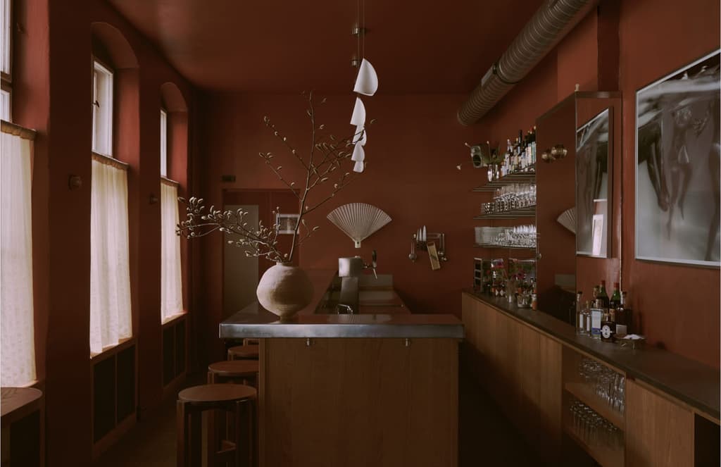 Berlin's newest wine bar Pluto makes you feel at home