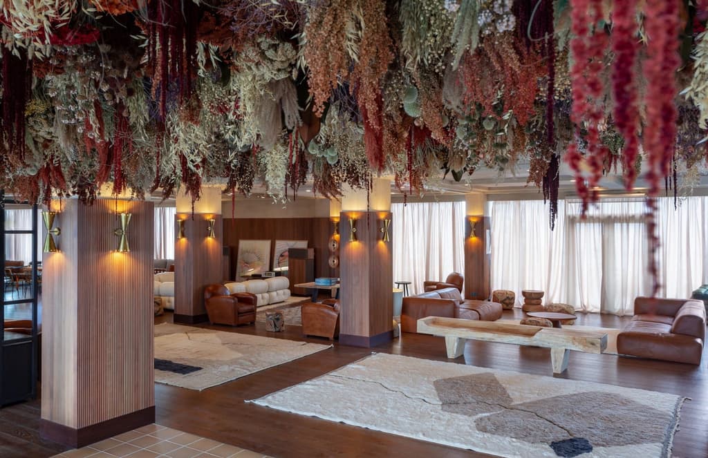 Aylott + Van Tromp design a vintage look for a new Georgian hotel