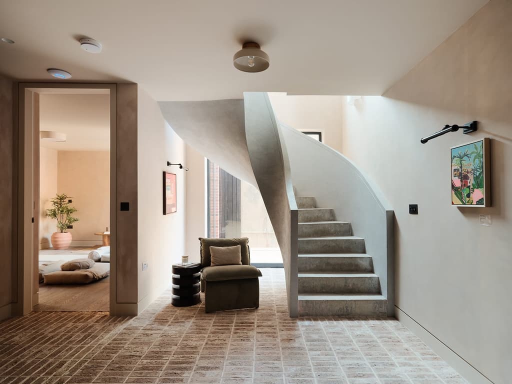 This London home is infused with peaceful Mediterranean minimalism