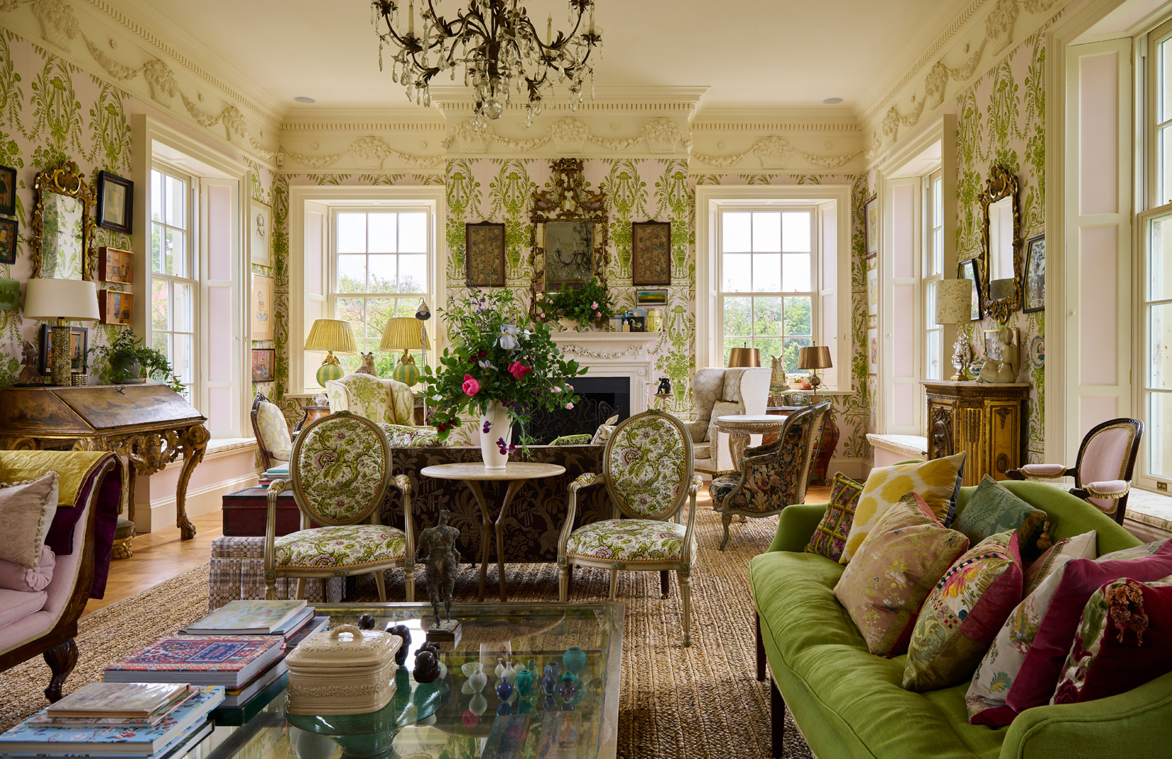 A contemporary Palladian pile stuffed with surprises hits the market for £6m