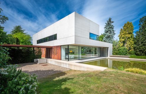 Tour a concrete Thames ‘villa’, on sale for £5 million